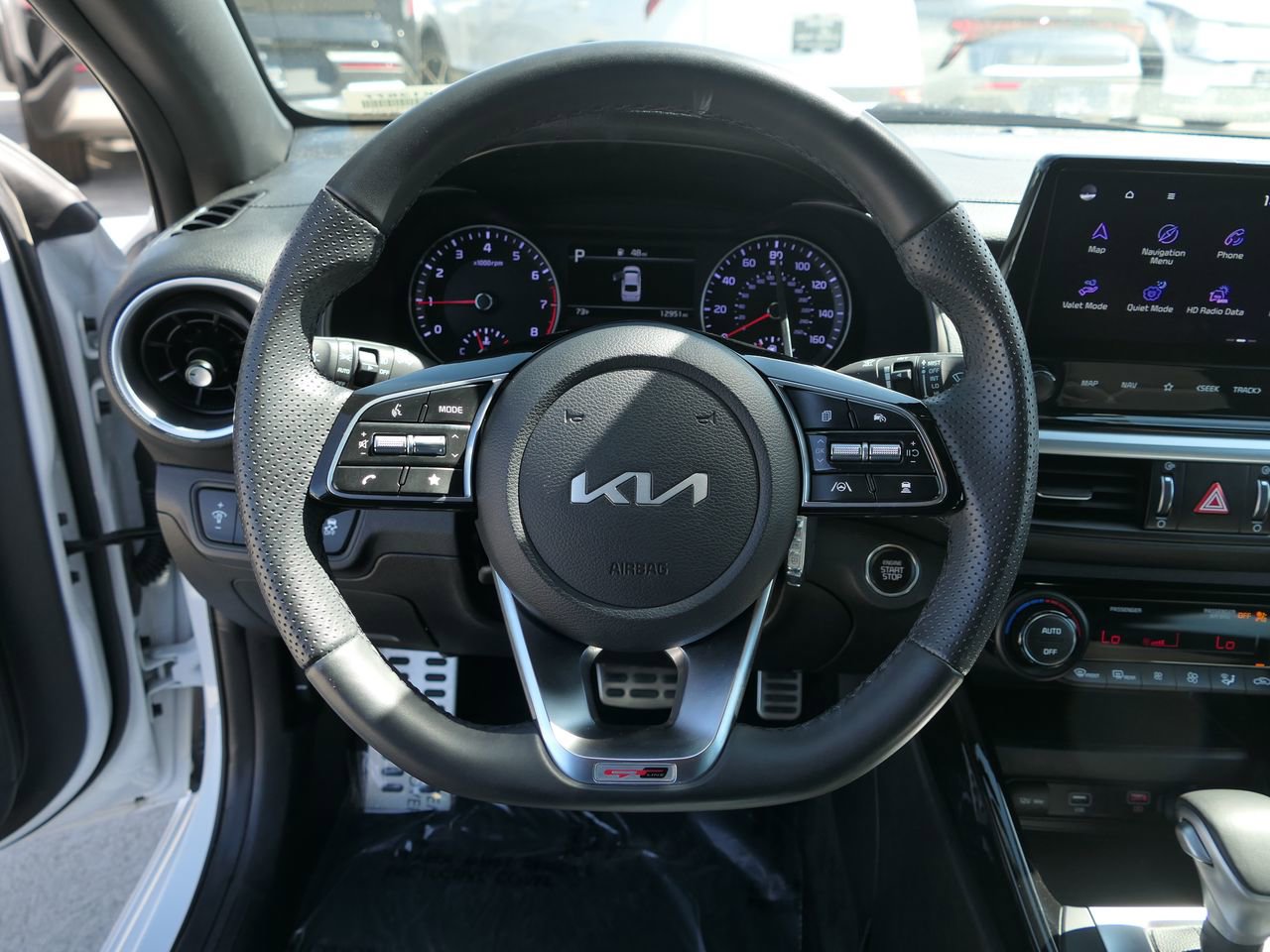 Used 2023 Kia Forte GT-Line w/ GT-Line Technology Package image 18