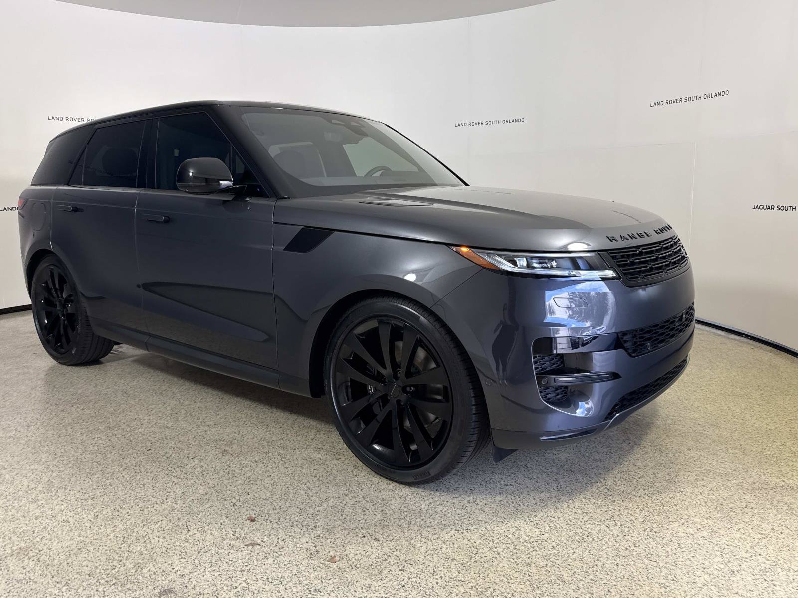 New 2026 Land Rover Range Rover Sport SE AWD/4WD image 7