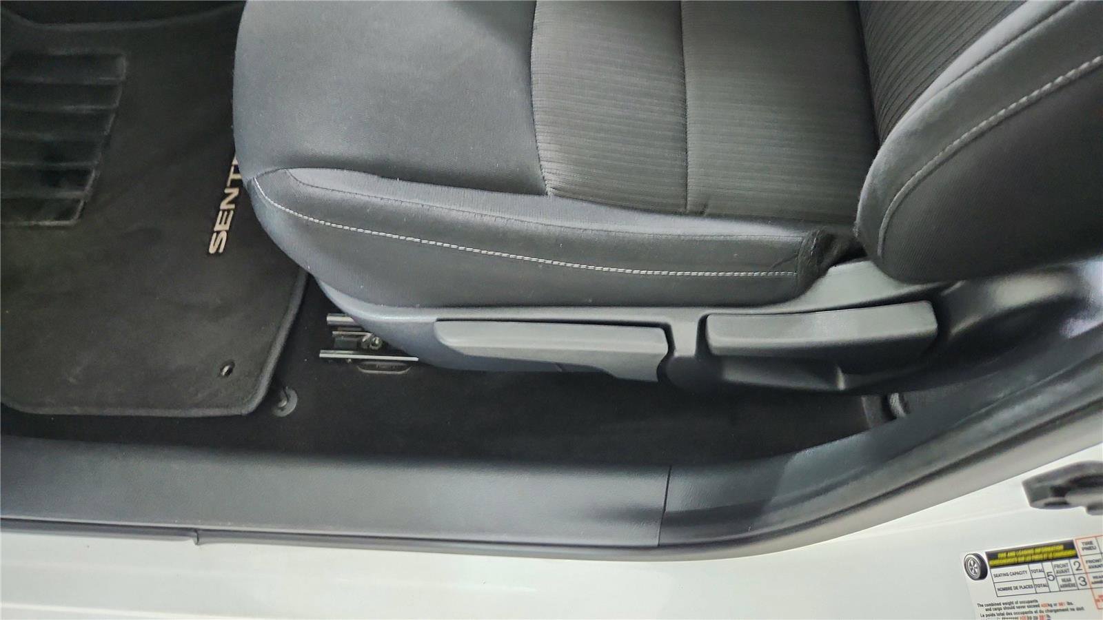 Used 2024 Nissan Sentra SV image 19