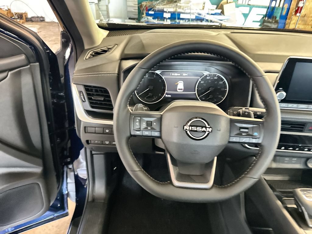 New 2026 Nissan Rogue Dark Armor AWD/4WD image 11