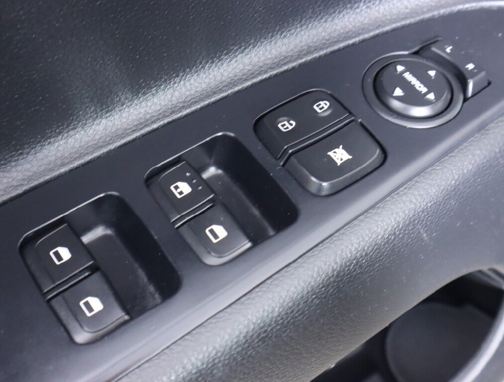 Used 2019 Kia Rio S FWD image 27