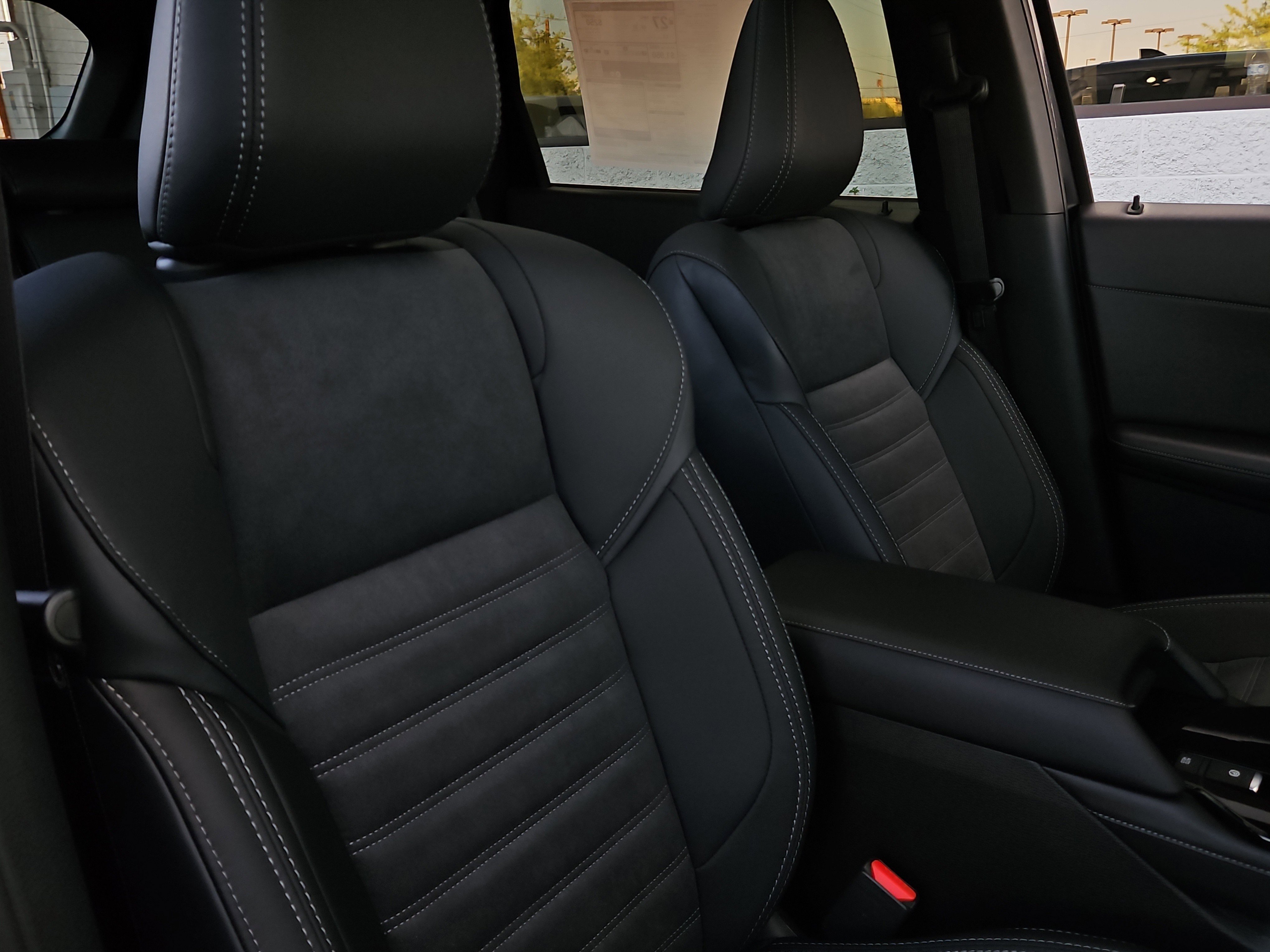 New 2025 Mitsubishi Outlander SE image 26