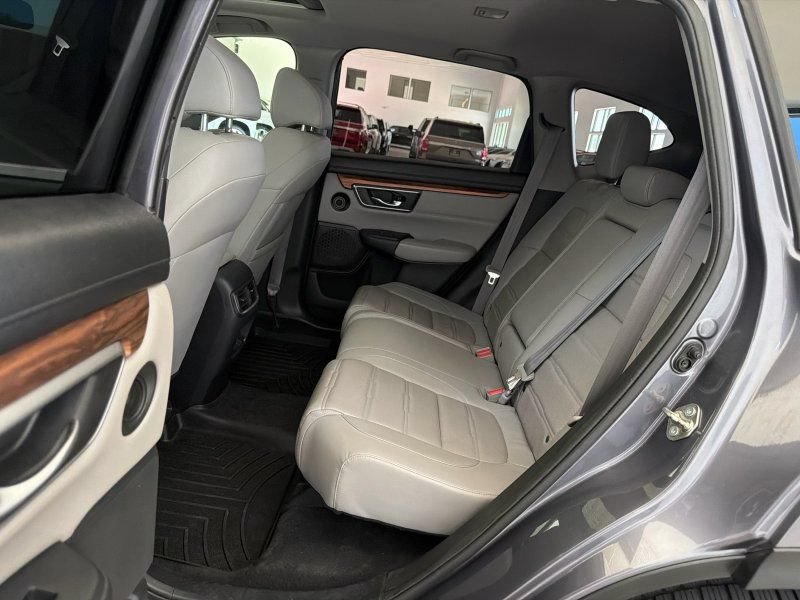 Used 2017 Honda CR-V Touring image 17