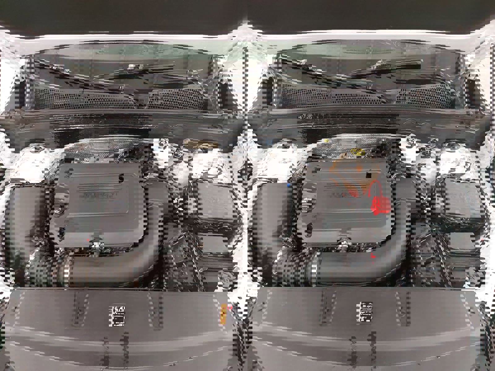 Used 2022 Buick Envision Essence w/ Technology Package II image 32