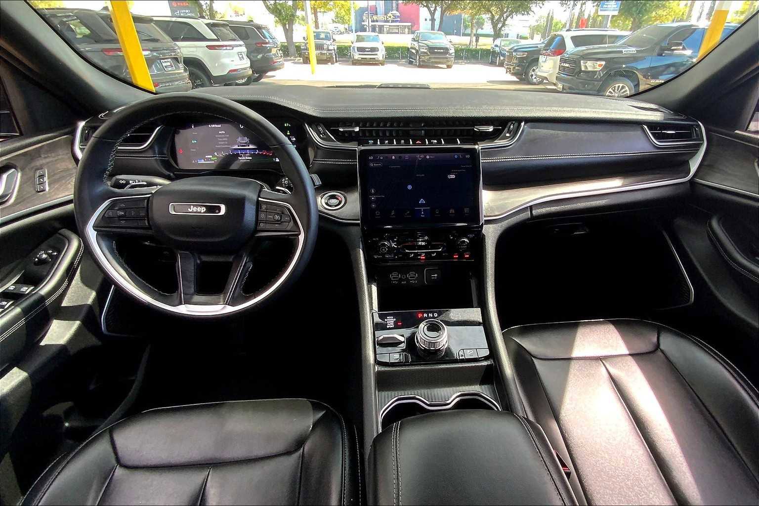 Used 2024 Jeep Grand Cherokee Limited 4xe image 15
