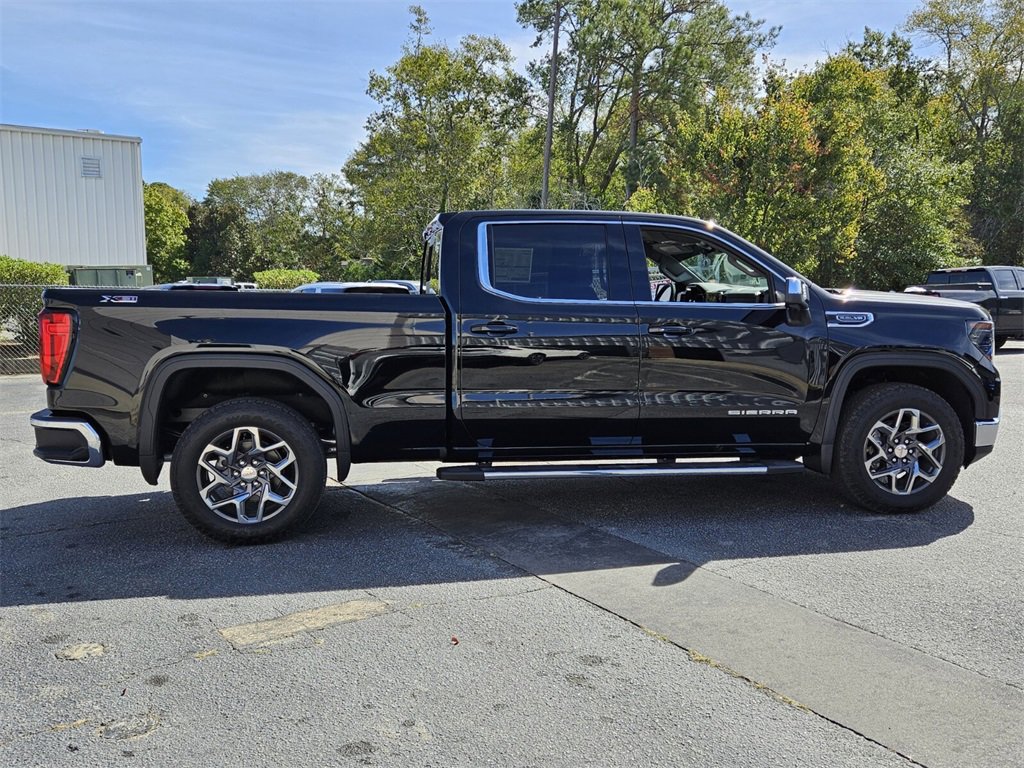 New 2026 GMC Sierra 1500 SLE image 11