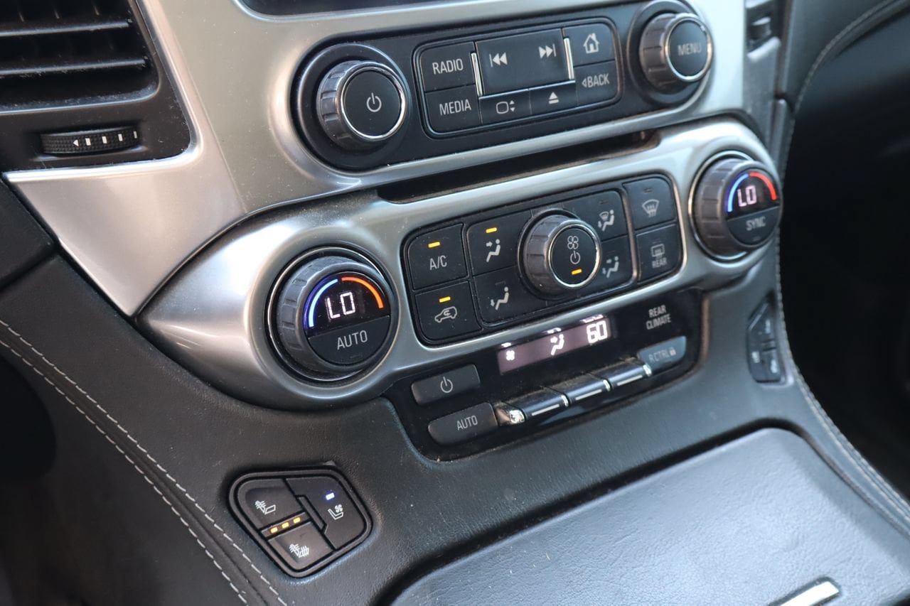 Used 2019 Chevrolet Suburban Premier AWD/4WD image 29