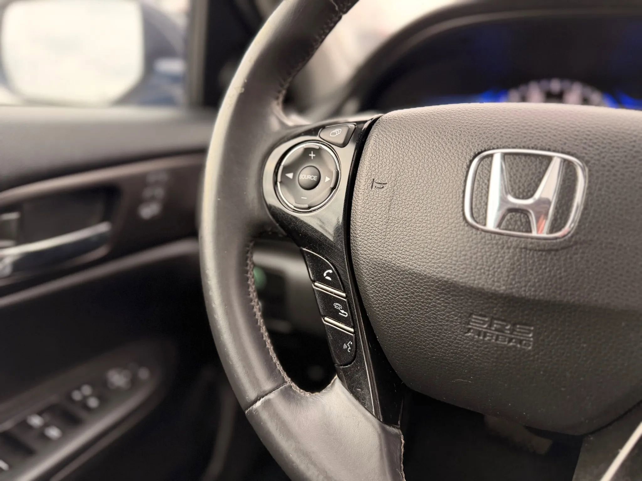Used 2015 Honda Accord EX-L image 34