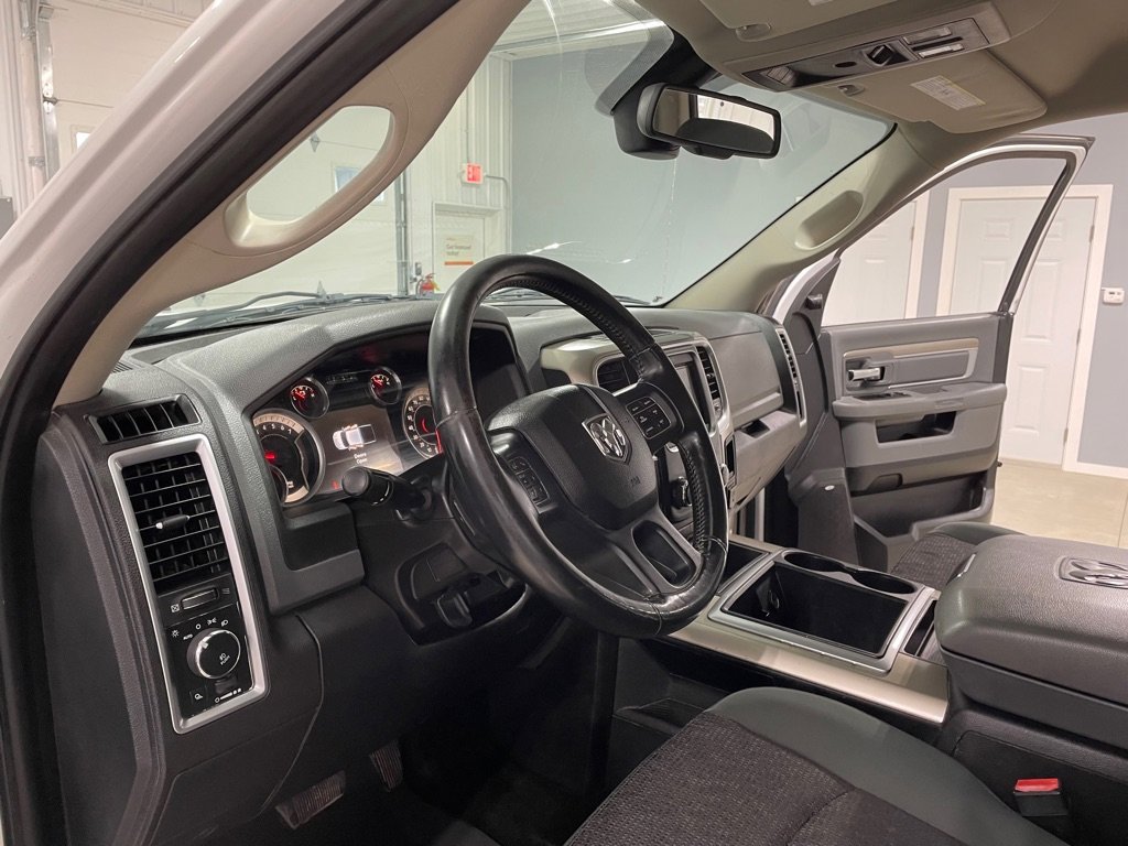 Used 2014 RAM 1500 Big Horn image 9