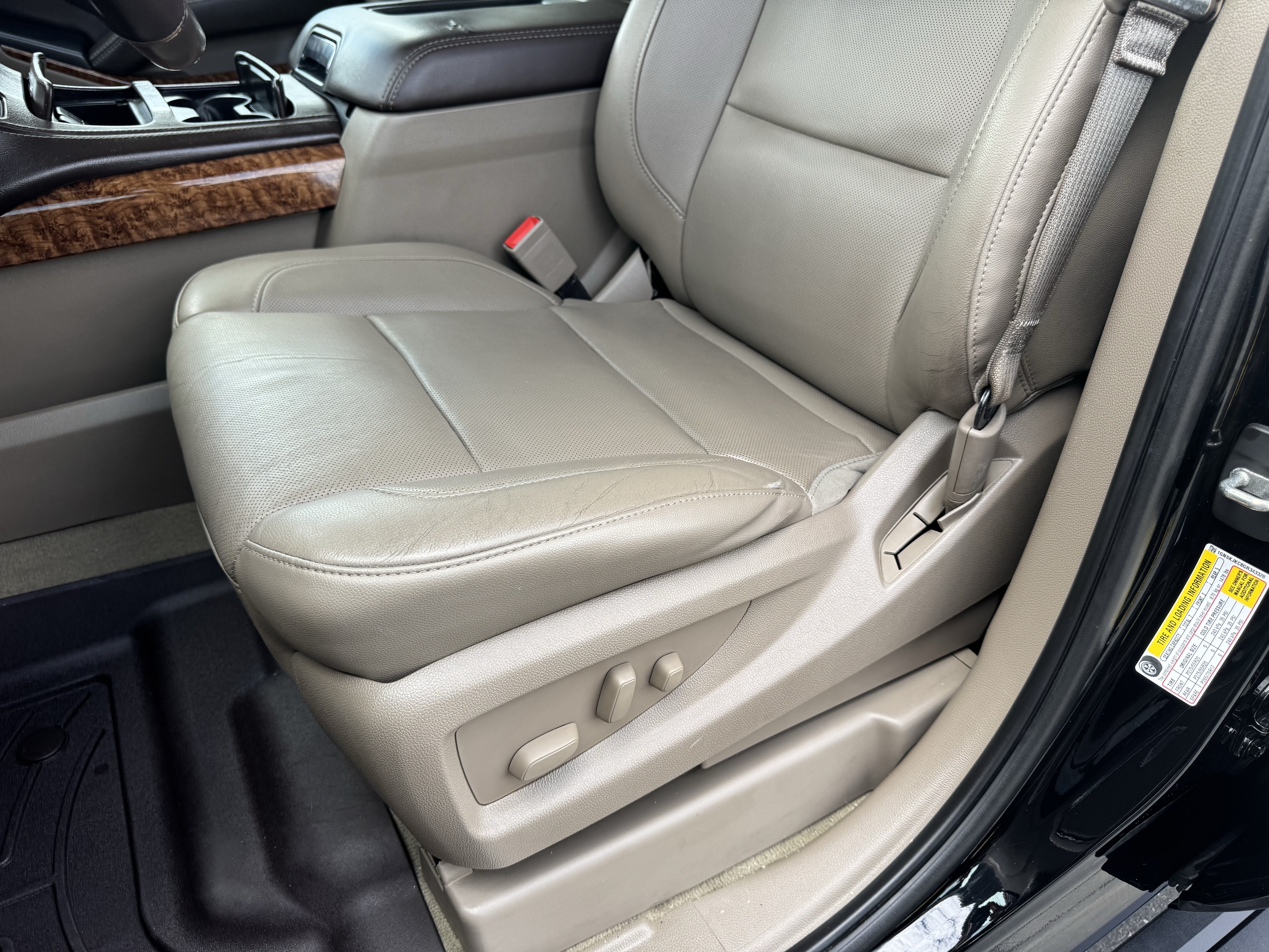 Certified 2016 Chevrolet Suburban LTZ AWD/4WD image 13