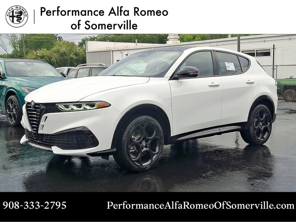 New 2026 Alfa Romeo Tonale w/ Red Premium Package AWD/4WD image 1