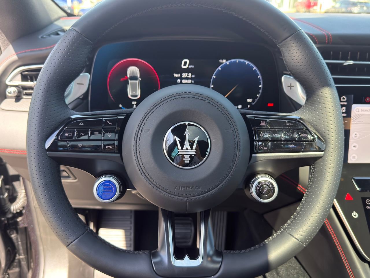 Certified 2024 Maserati Grecale Trofeo AWD/4WD image 26