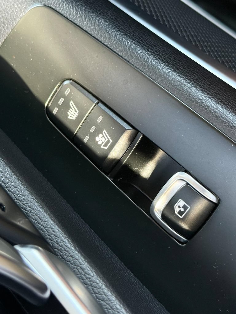 Used 2021 Kia Telluride SX w/ SX Prestige Package AWD/4WD image 17
