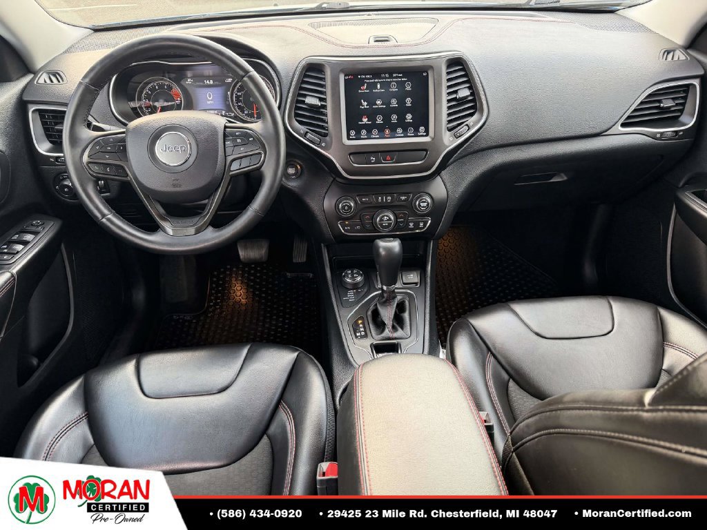 Used 2019 Jeep Cherokee Trailhawk w/ Cold Weather Group AWD/4WD image 13