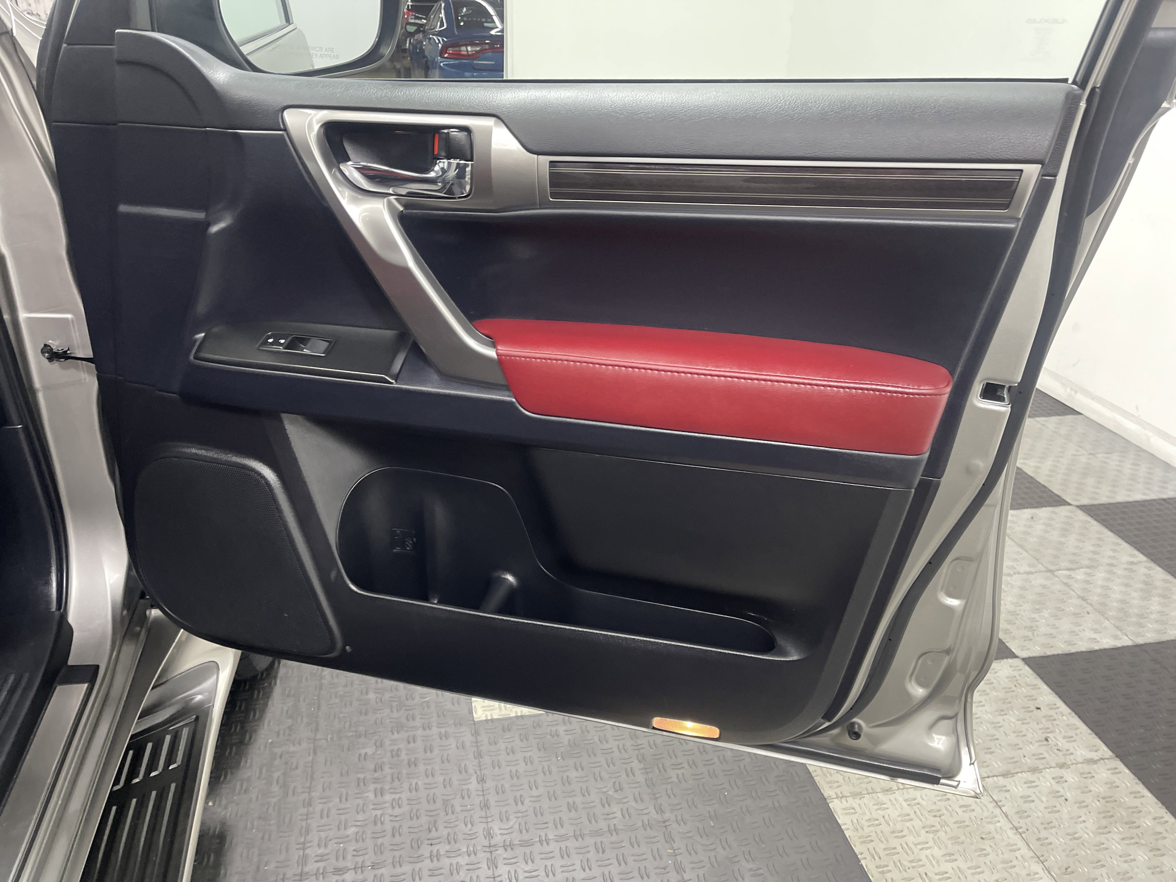 Used 2022 Lexus GX 460 Premium image 25