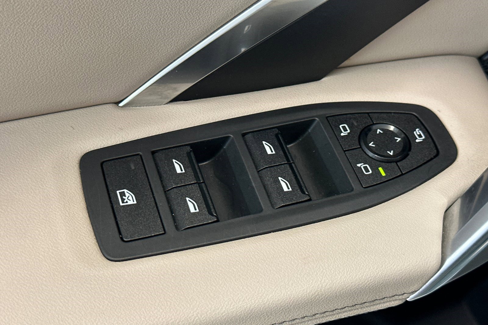 Certified 2025 BMW X1 M35i image 14