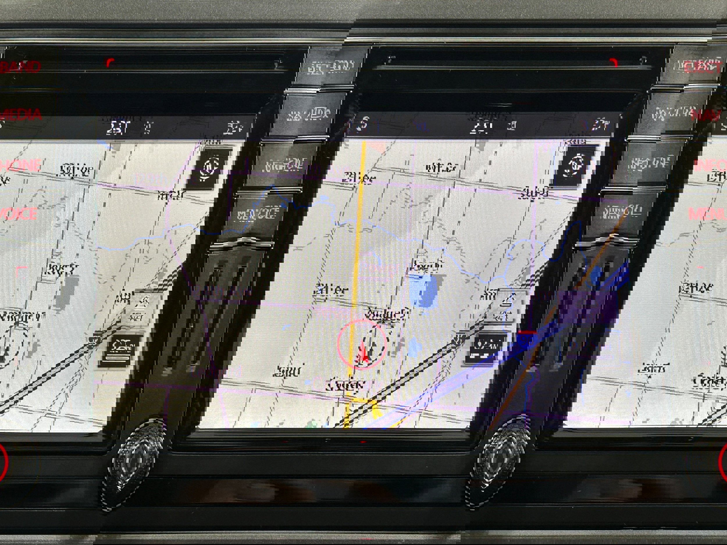 Used 2017 Volkswagen Tiguan Sport image 14