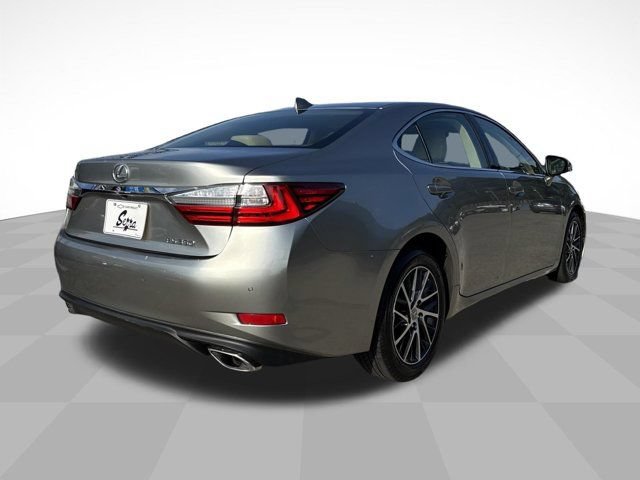 Used 2016 Lexus ES 350 w/ Luxury Package w/Wood Trim FWD image 6