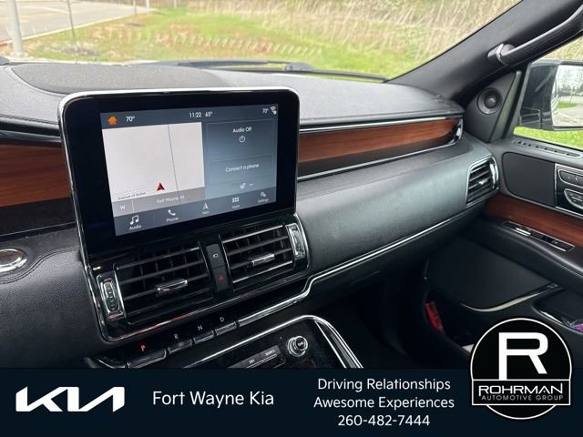 Used 2018 Lincoln Navigator L Reserve w/ Technology Package image 11