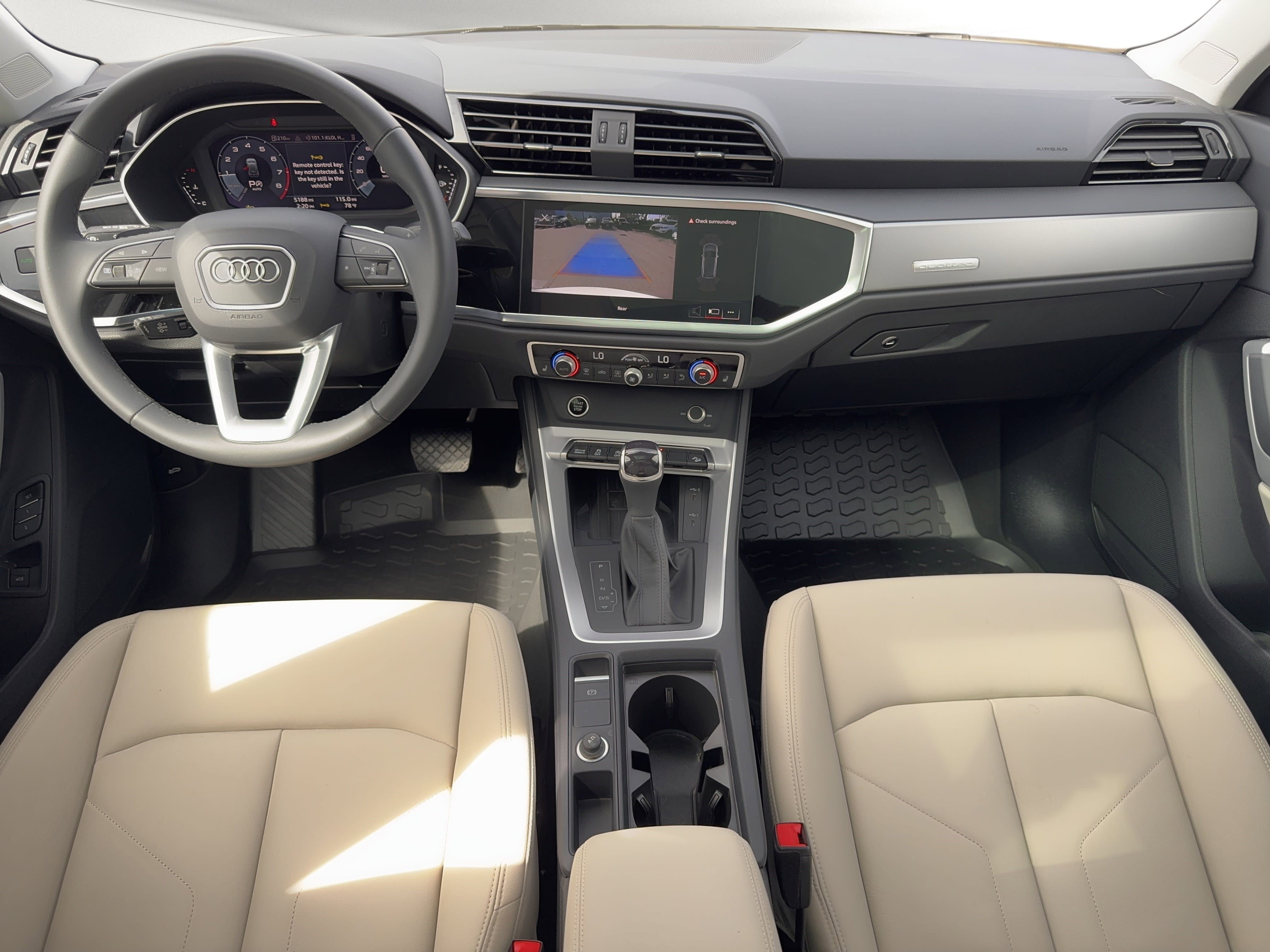 Used 2025 Audi Q3 2.0T Premium w/ Convenience Package AWD/4WD image 19
