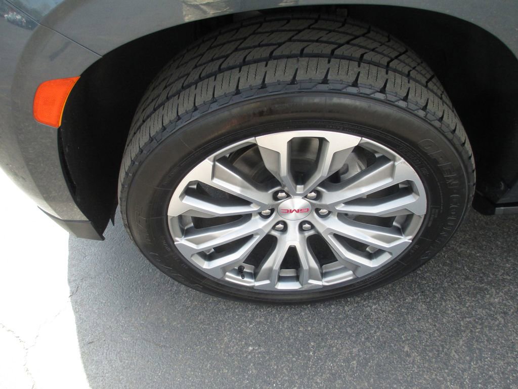 Used 2021 GMC Yukon Denali w/ Denali Ultimate Package image 15