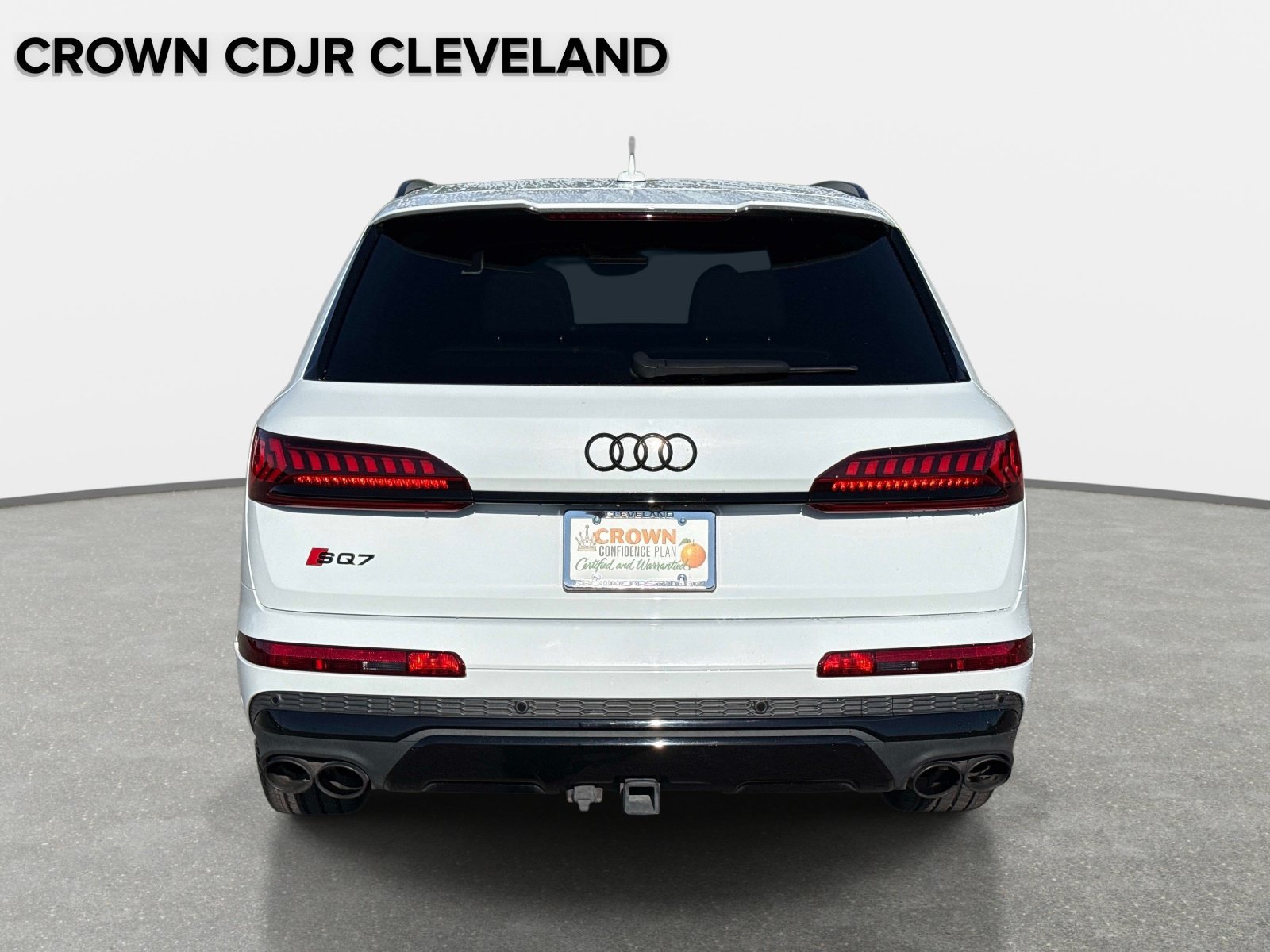 Used 2023 Audi SQ7 Prestige w/ Sport Package AWD/4WD image 6