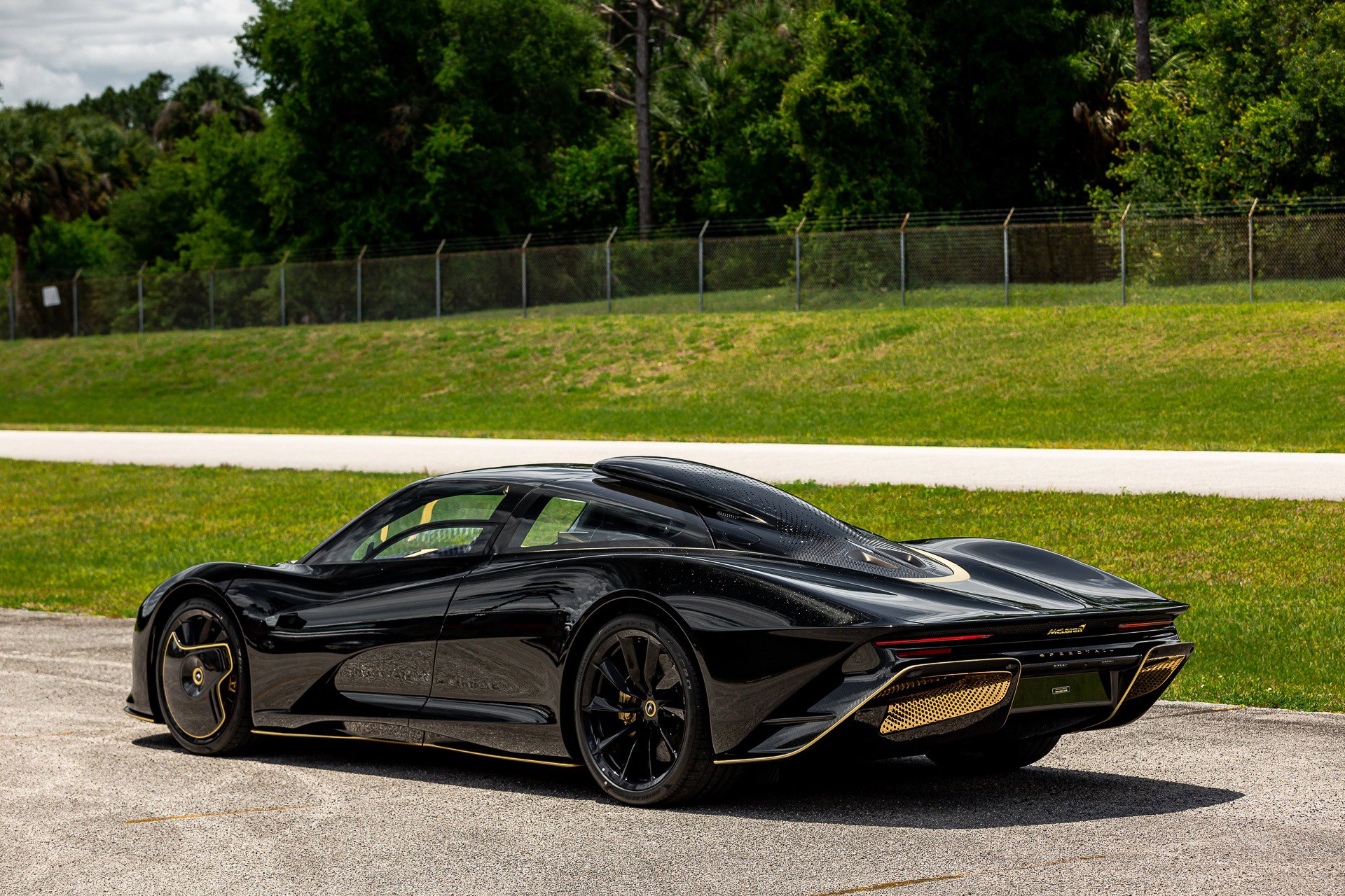 Used 2020 McLaren Speedtail image 44