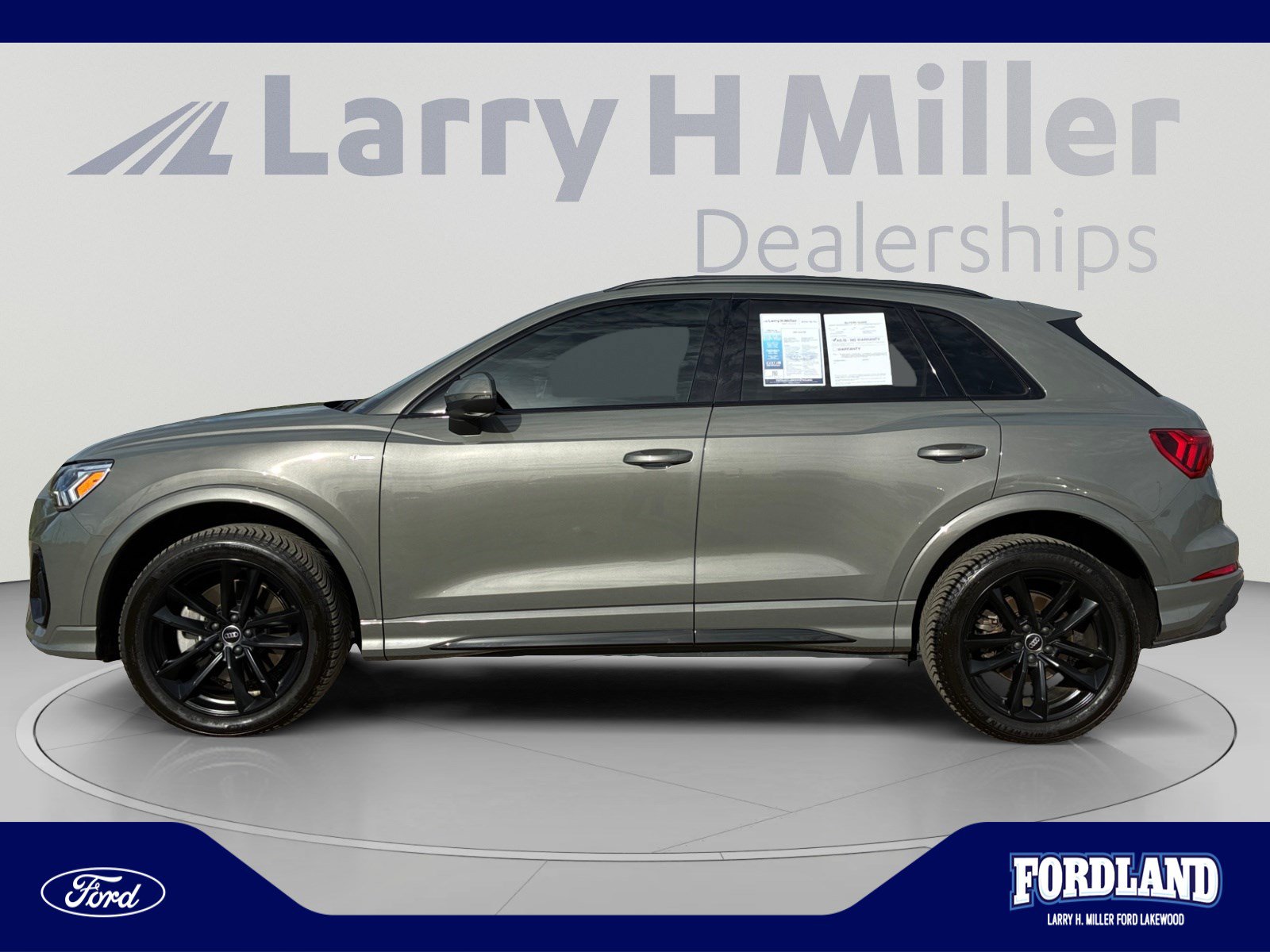 Used 2024 Audi Q3 2.0T Premium Plus AWD/4WD image 2