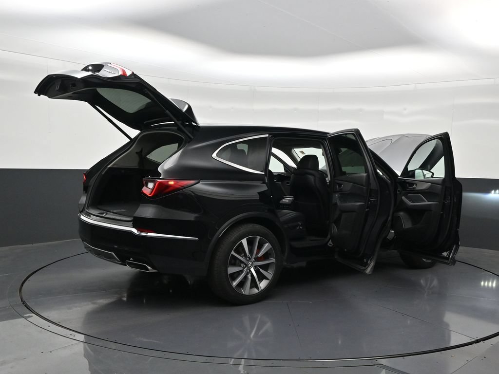 Used 2026 Acura MDX w/ Technology Package FWD image 32