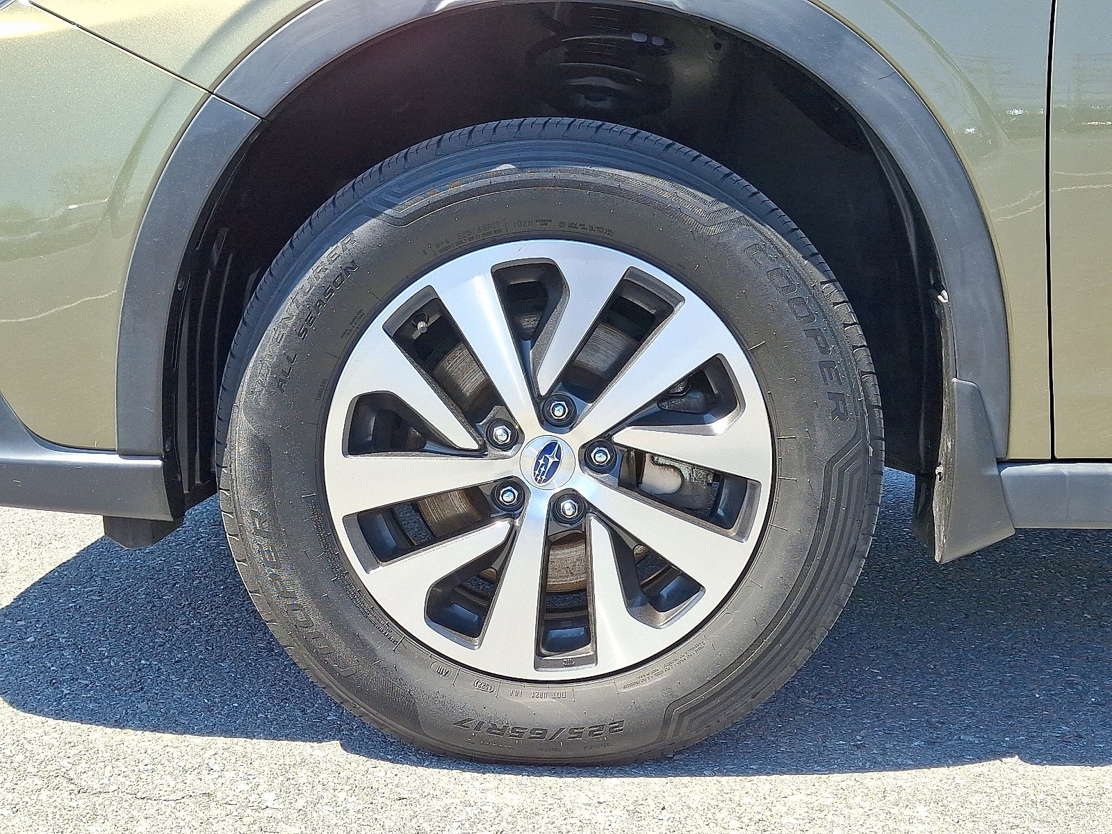 Used 2020 Subaru Outback Premium AWD/4WD image 9