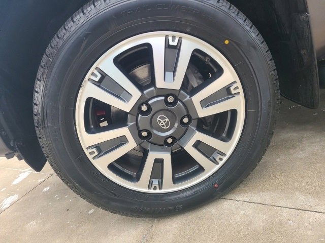 Used 2021 Toyota Tundra SR5 image 12