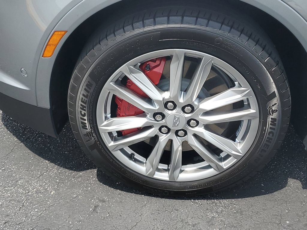 Certified 2023 Cadillac XT5 Sportv w/ Technology Package AWD/4WD image 11