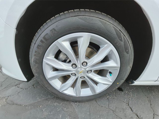 Used 2021 Chevrolet Malibu LT FWD image 10