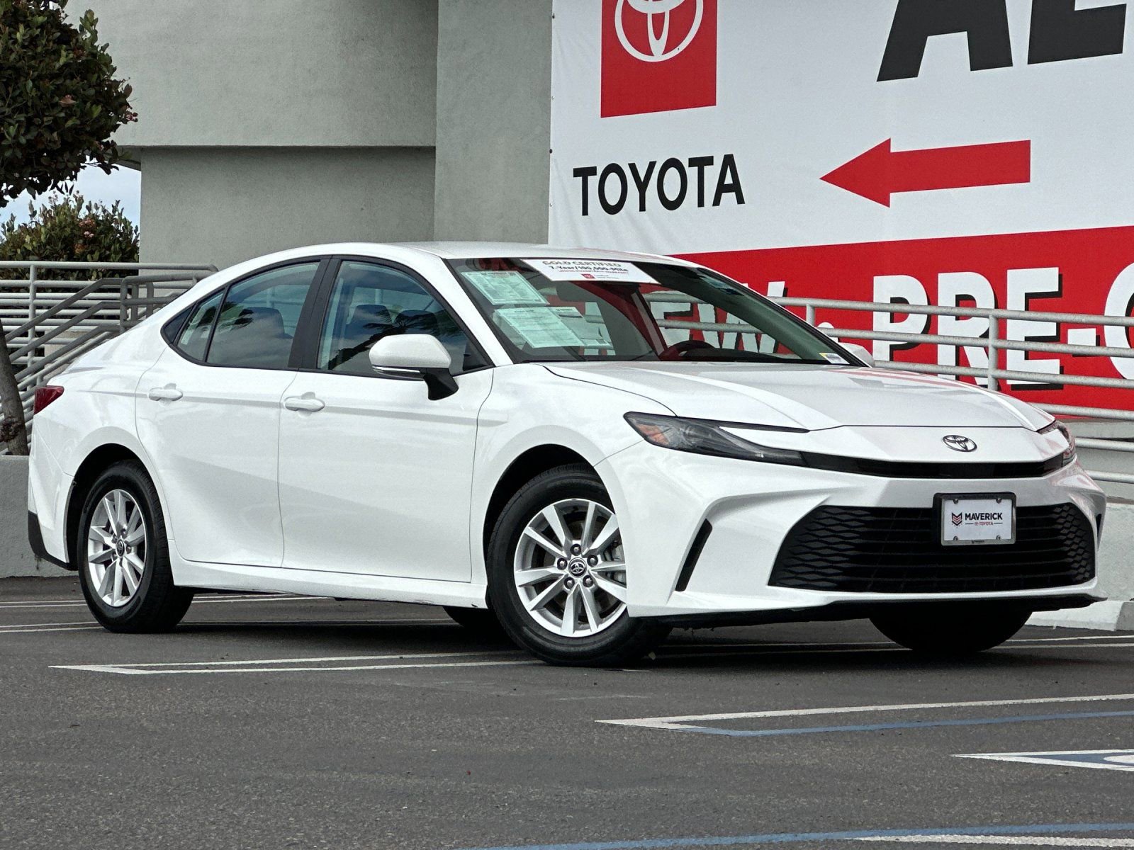 Used 2025 Toyota Camry LE w/ Convenience Package AWD/4WD image 8