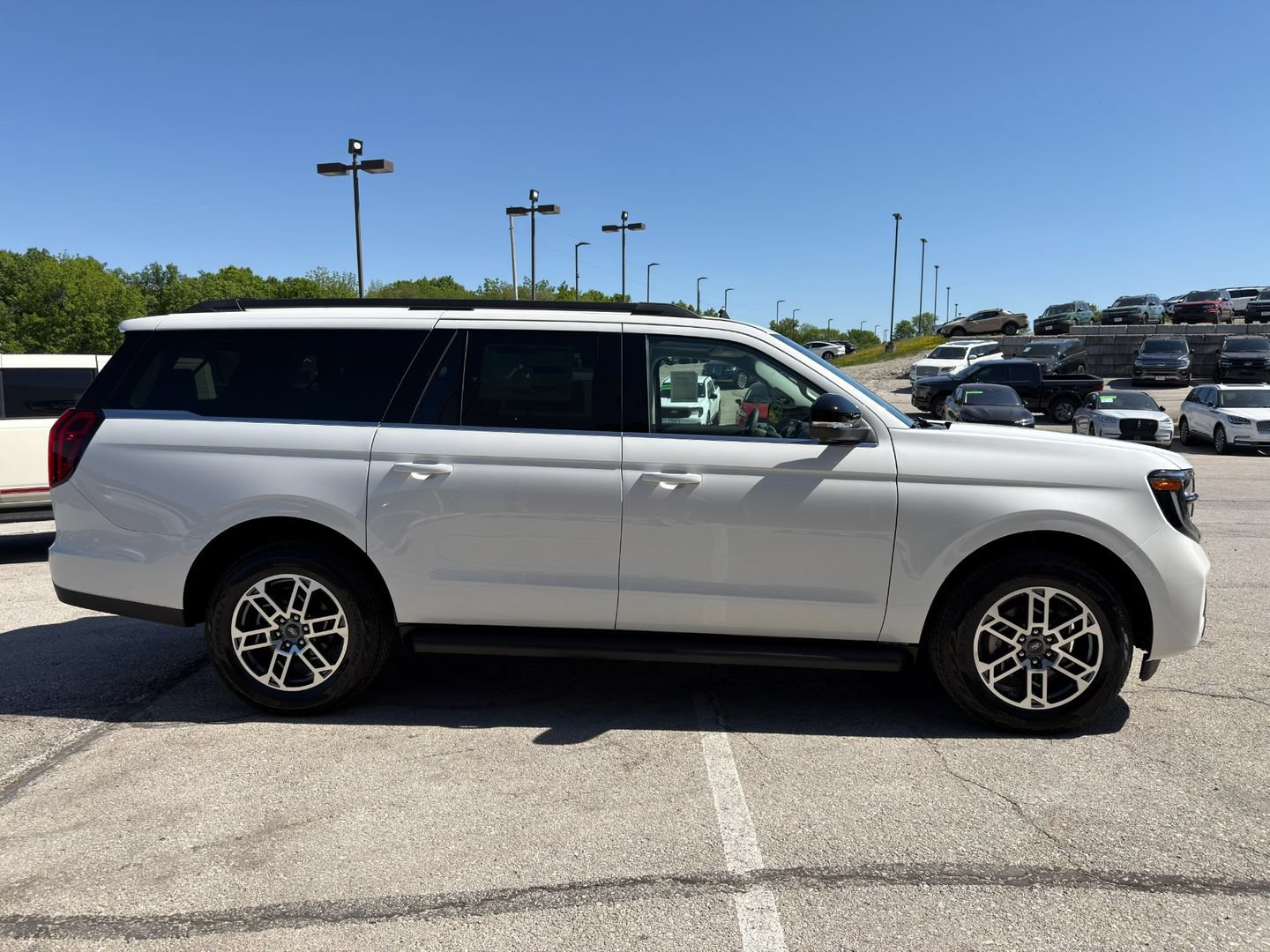New 2026 Ford Expedition Max Active AWD/4WD image 8