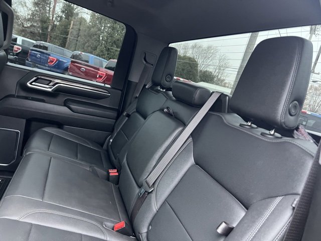Used 2024 Chevrolet Silverado 2500 LTZ w/ LTZ Convenience Package image 6