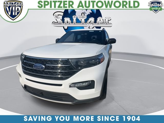 Used 2020 Ford Explorer XLT w/ Equipment Group 202A AWD/4WD image 4