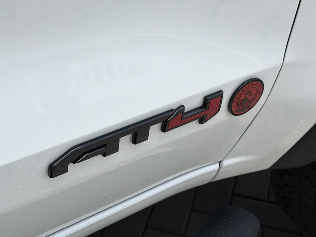 Certified 2025 GMC Canyon AT4 w/ Nightfall Edition AWD/4WD image 12