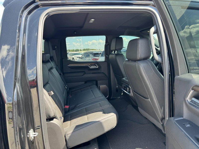 Used 2024 Chevrolet Silverado 1500 High Country AWD/4WD image 10