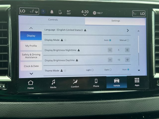Certified 2024 Chrysler Pacifica Touring-L FWD image 32