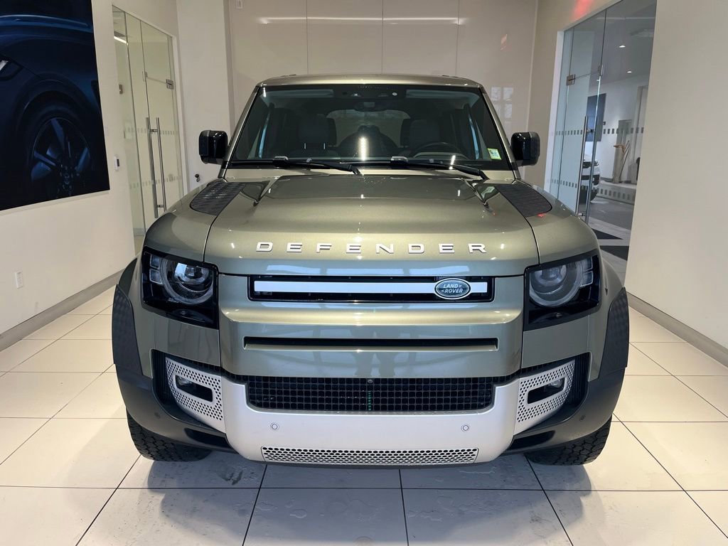 Used 2022 Land Rover Defender 110 SE AWD/4WD image 11