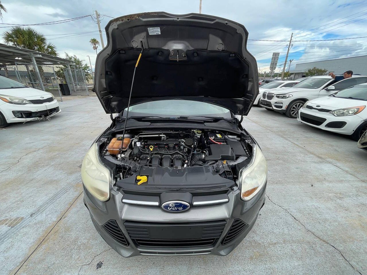 Used 2014 Ford Focus SE FWD image 18