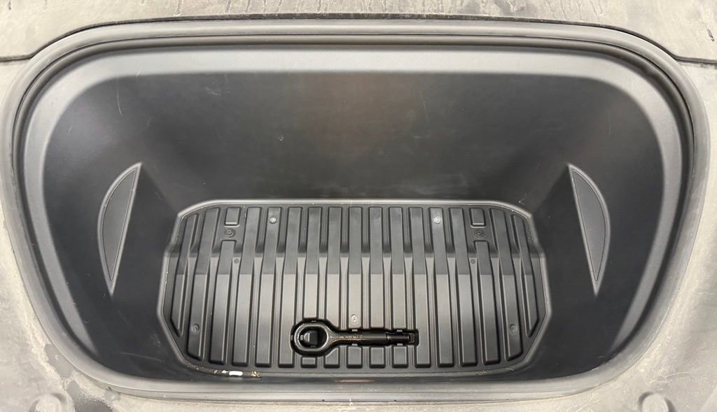 Used 2020 Tesla Model Y Performance image 11