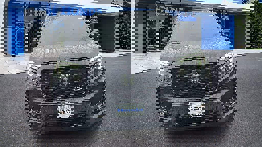 Used 2024 Honda Passport Black Edition image 3