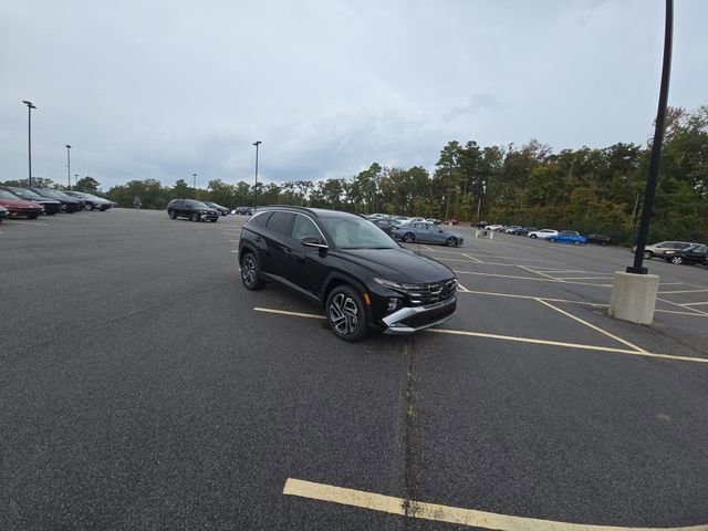 New 2025 Hyundai Tucson Limited image 12