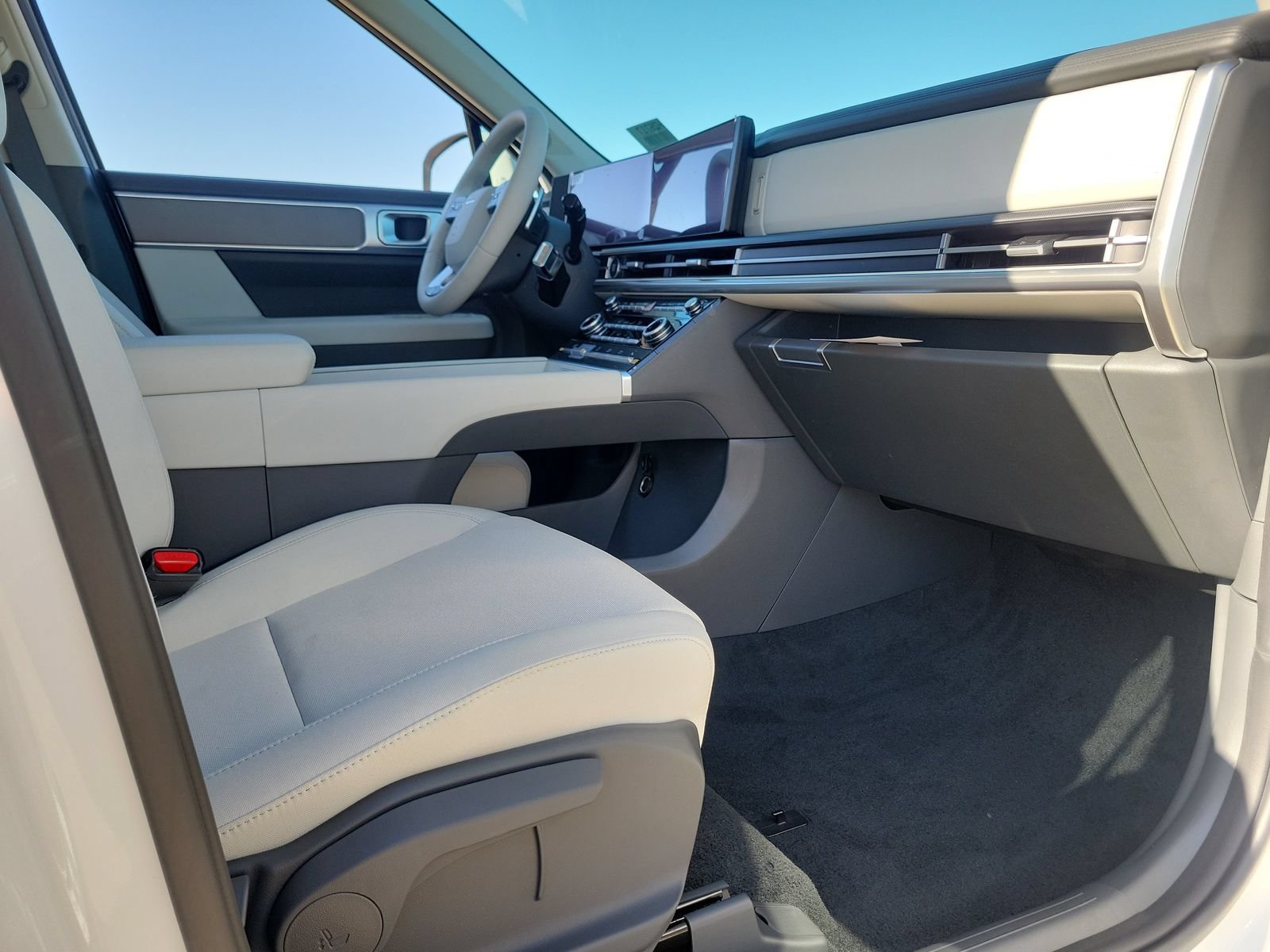 New 2026 Hyundai Santa Fe SE FWD image 17