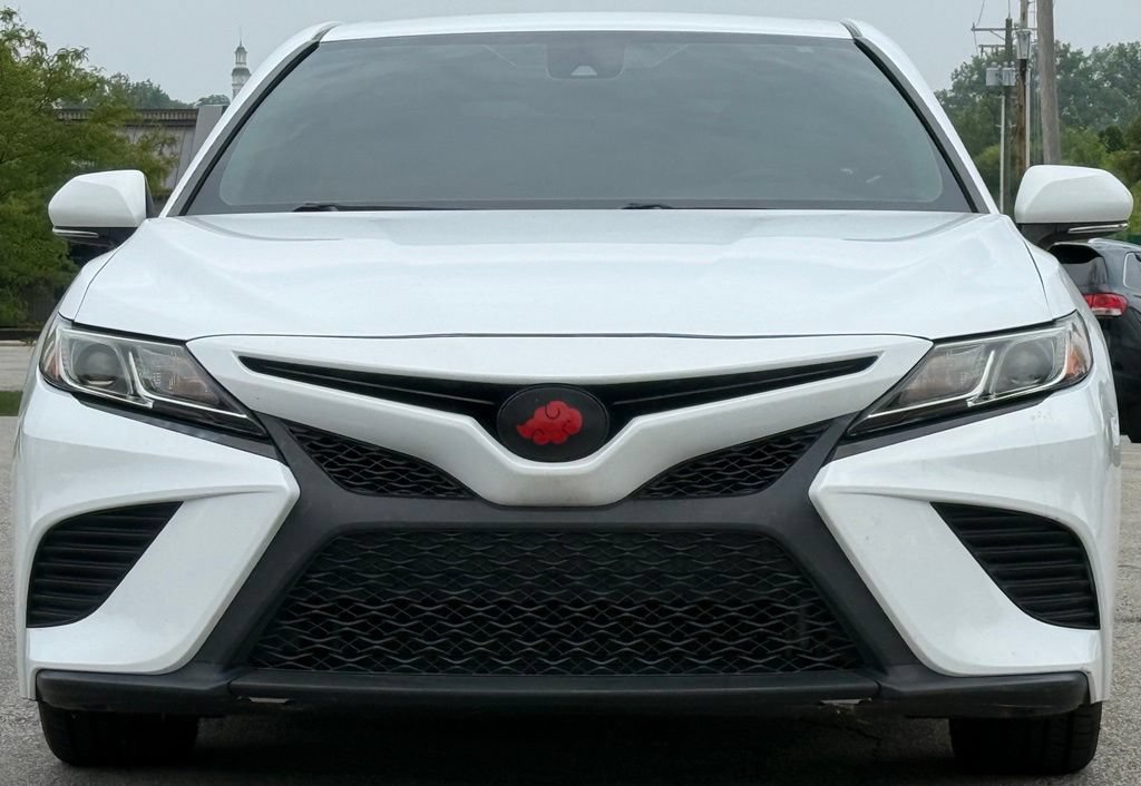 Used 2019 Toyota Camry SE w/ Convenience Package FWD image 9