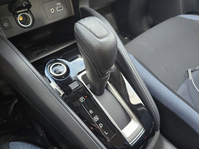 New 2025 Nissan Versa SV w/ Trunk Package FWD image 24