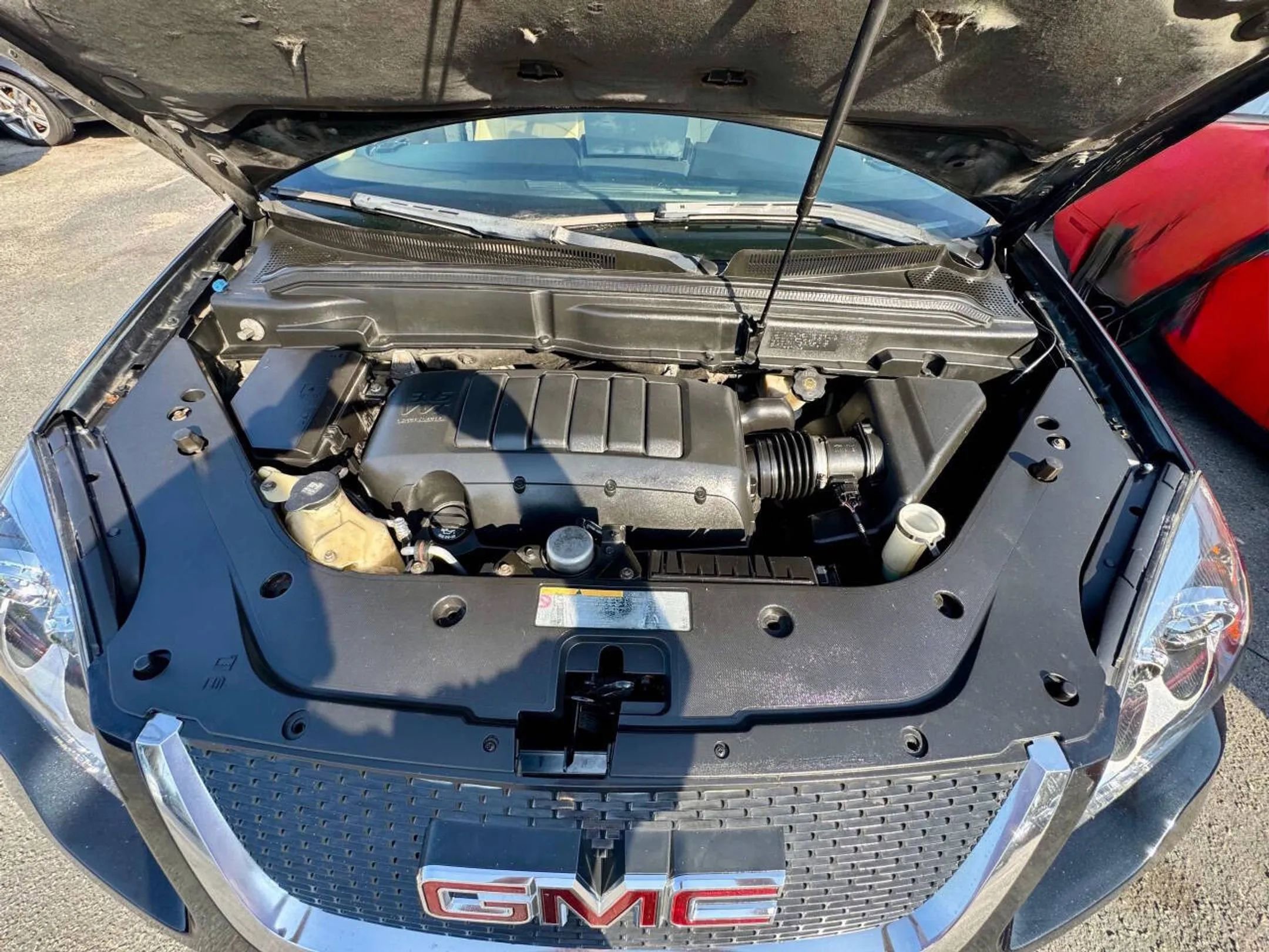 Used 2011 GMC Acadia SLT image 9