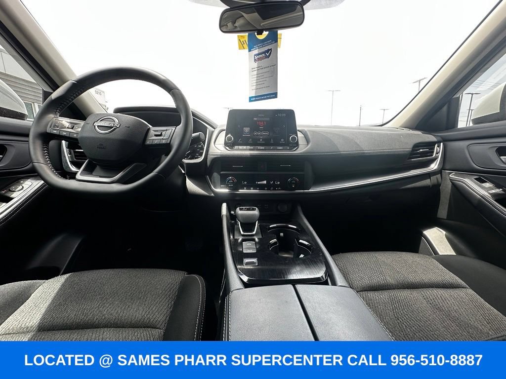 Used 2026 Nissan Rogue SV FWD image 9